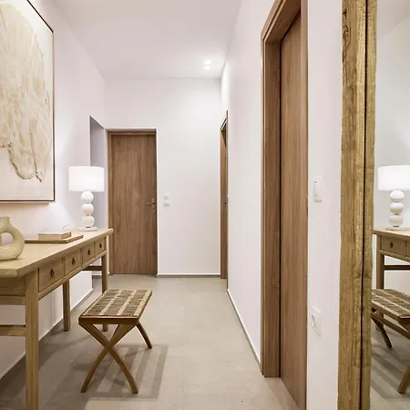 Holiday home Dash Milos Tripiti